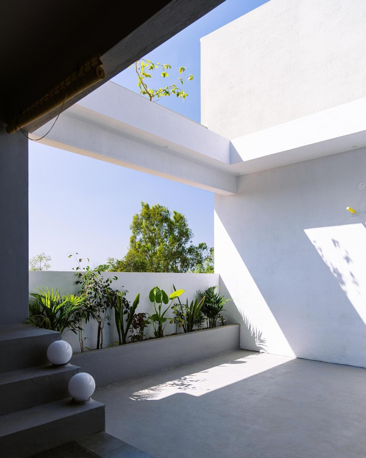 Moonlight Manor- Luxury Escape Villa Bangalore Exterior foto