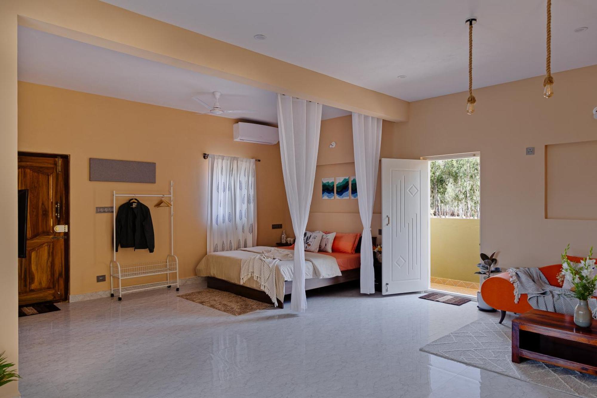 Moonlight Manor- Luxury Escape Villa Bangalore Exterior foto